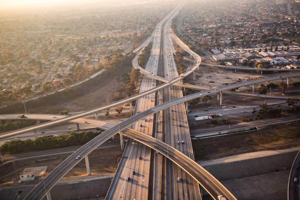GM Approves California's Vehicle Emissions Rules, EV Expansion Planned