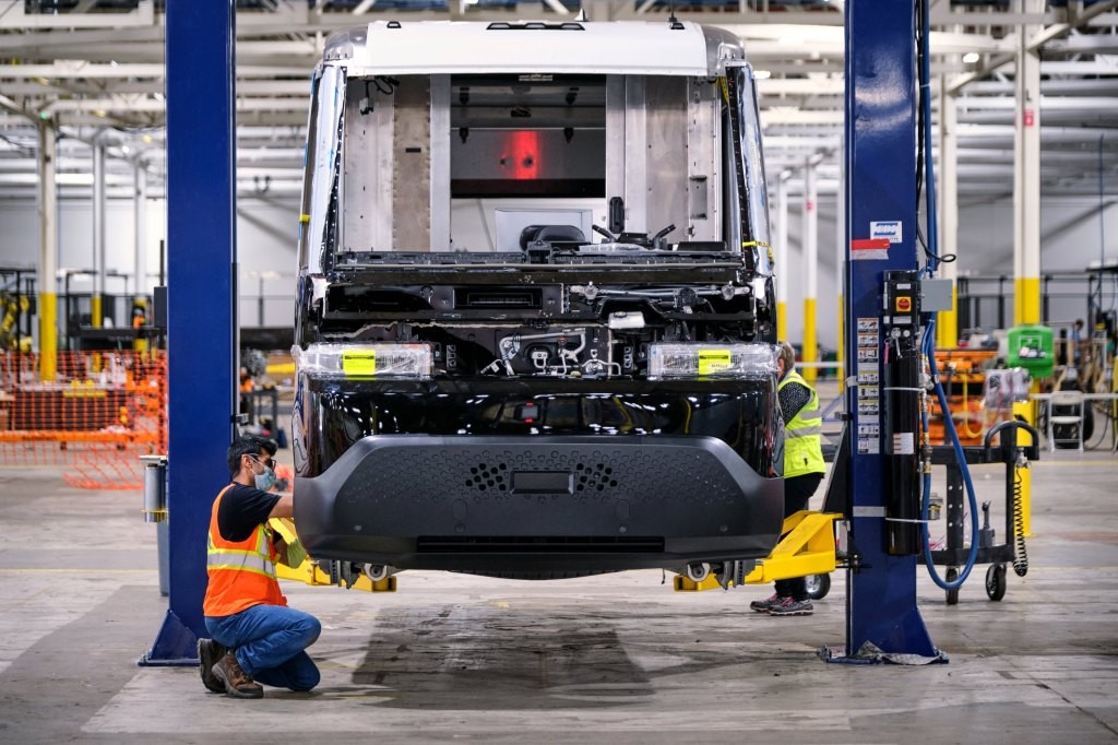 GM to Double Revenue by 2030, Challenge Tesla in EV Market