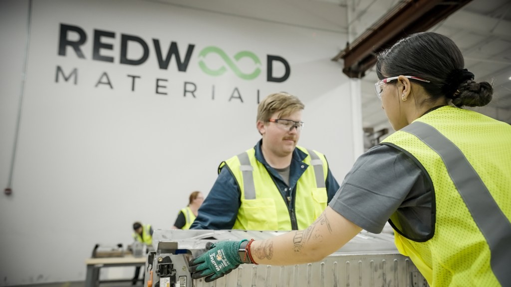 GM and Redwood Materials Partner for EV Battery Data Center Power