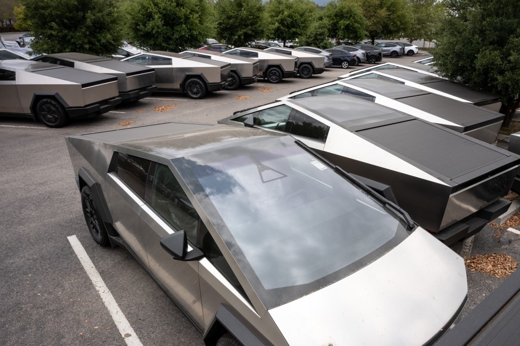 GMC Hummer EV Sales Beat Tesla Cybertruck - Q[Quarter Number]