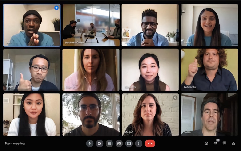 Google Meet Auto Brightness: Webcam Adjustment in Browser