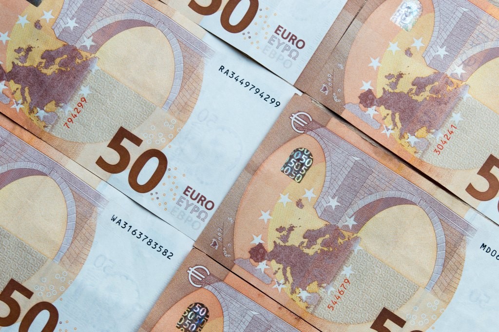 Viva Wallet Raises $80M to Expand Neobank Services for Small Businesses