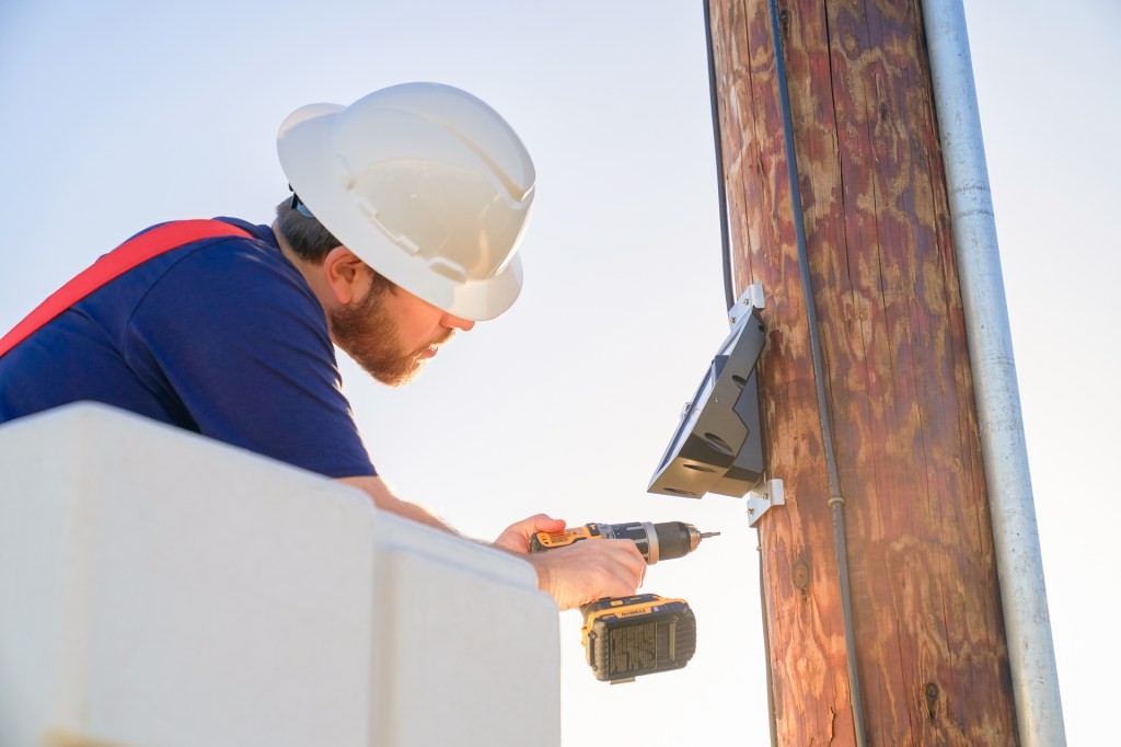 Gridware: Power Line Outage Detection - Smart Grid Technology