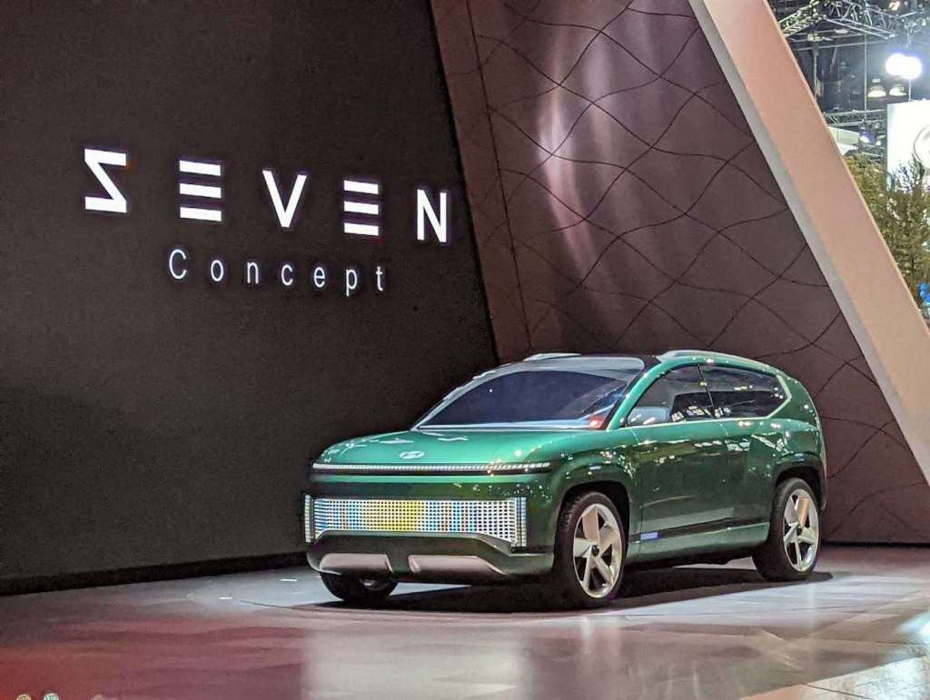 Hyundai Electric SUV Concept: Hygienic & Lounge-Like Interior