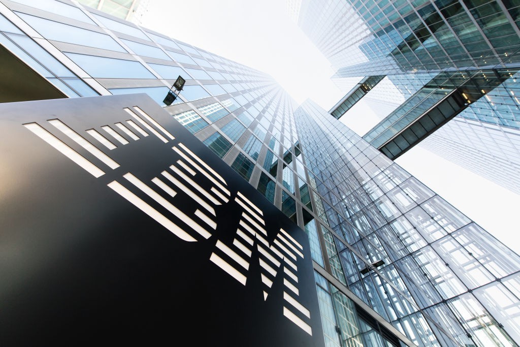 IBM Transformation Struggles: Cloud & AI Revenue Declines