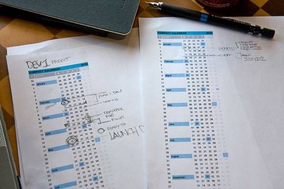 20-free-printable-calendars-planners-2011-8.jpg