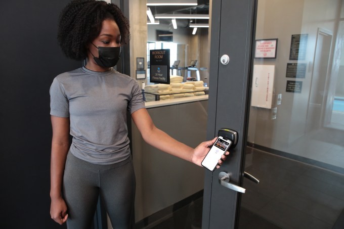 apple launches support for hotel keys in apple wallet, initially with hyatt worldwide