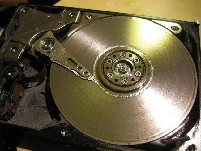 bad-sectors-explained-why-hard-drives-get-bad-sectors-and-what-you-can-do-about-it-1.jpg