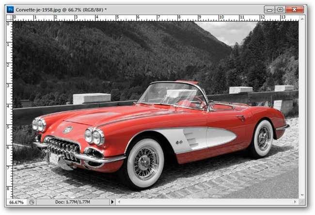 beginner-photoshop-black-and-white-and-red-photo-effect-in-ten-seconds-12.jpg