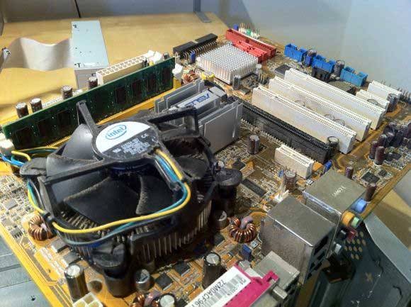 building-pc-christmas-visual-diary-build-process-1.jpg