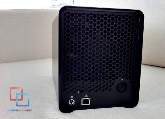 data-robotics-drobo-fs-nas-review-and-giveaway-3.jpg