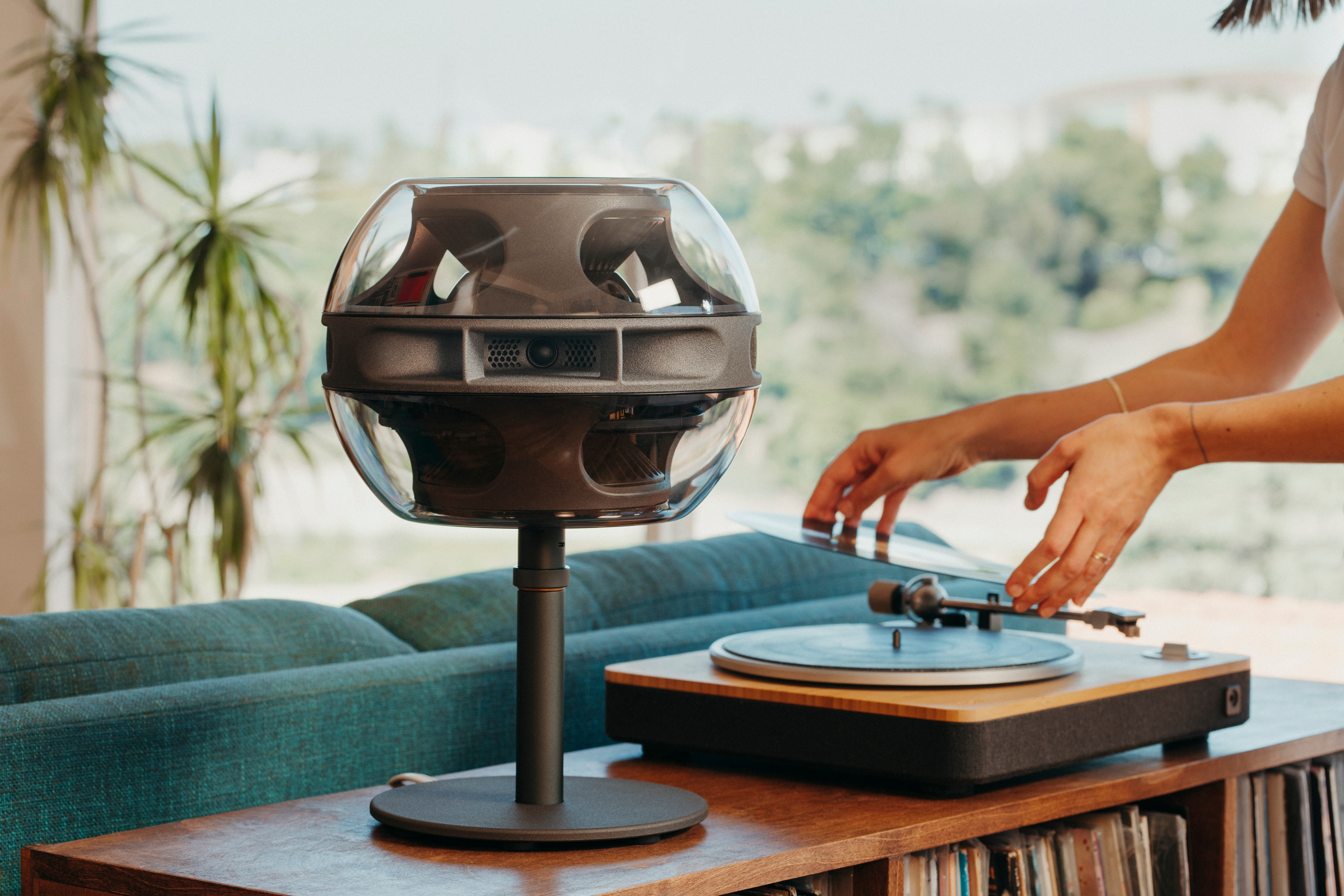 ex-apple designer’s ultra-premium audio hardware startup syng raises $48.75 million