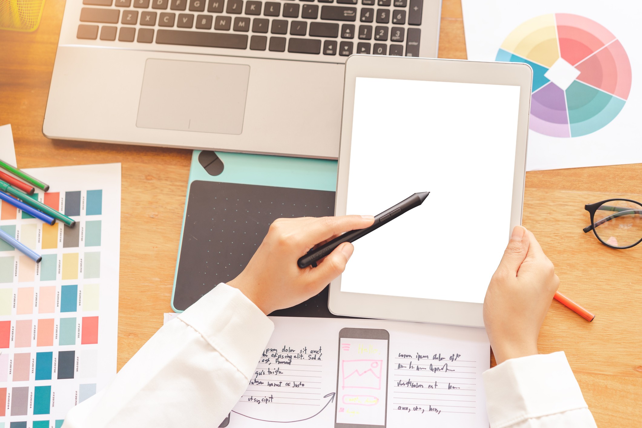 extra crunch roundup: ai eats fintech, fundraising visas, no-code transition tips, more