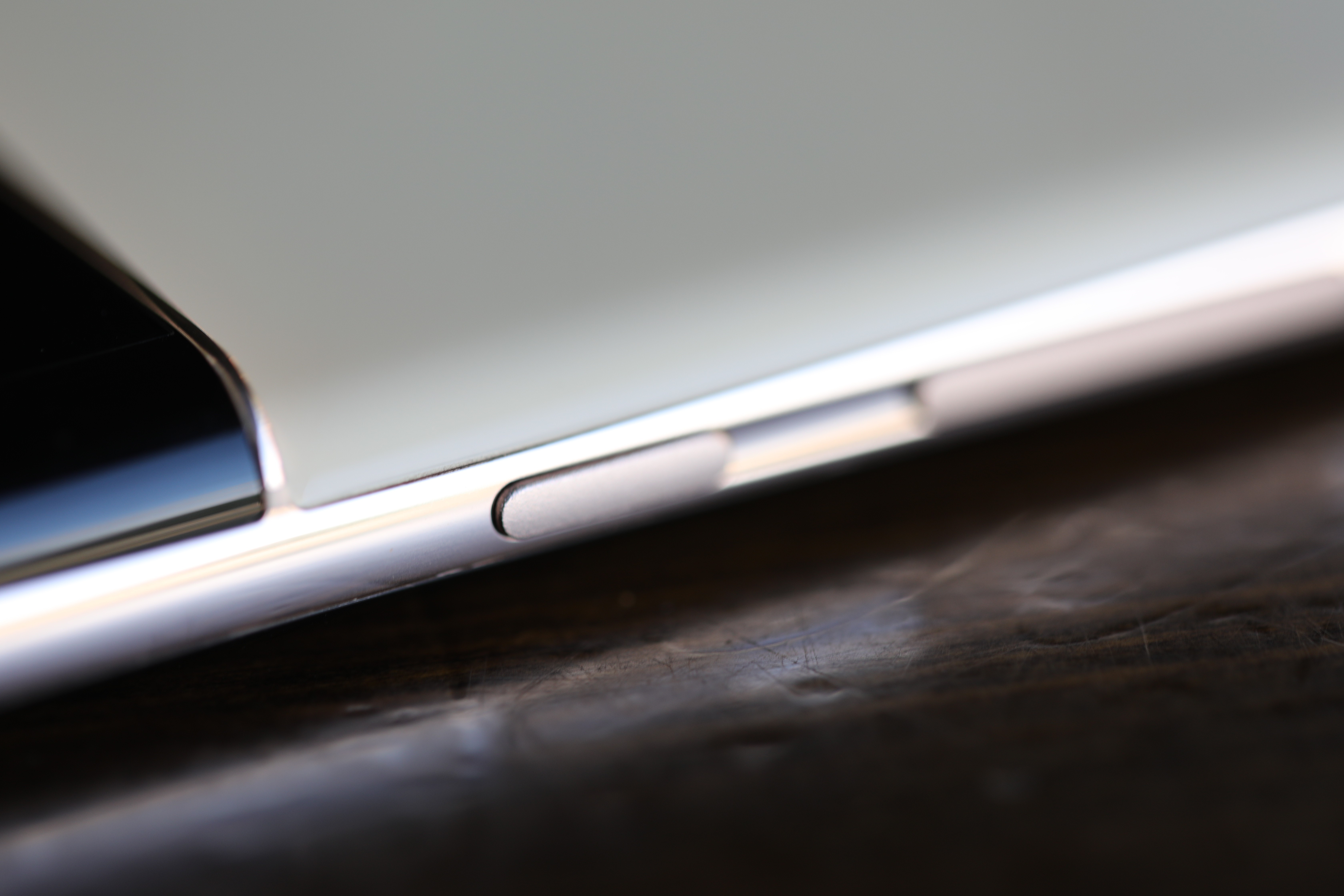 google revamps its smartphone line with the pixel 6