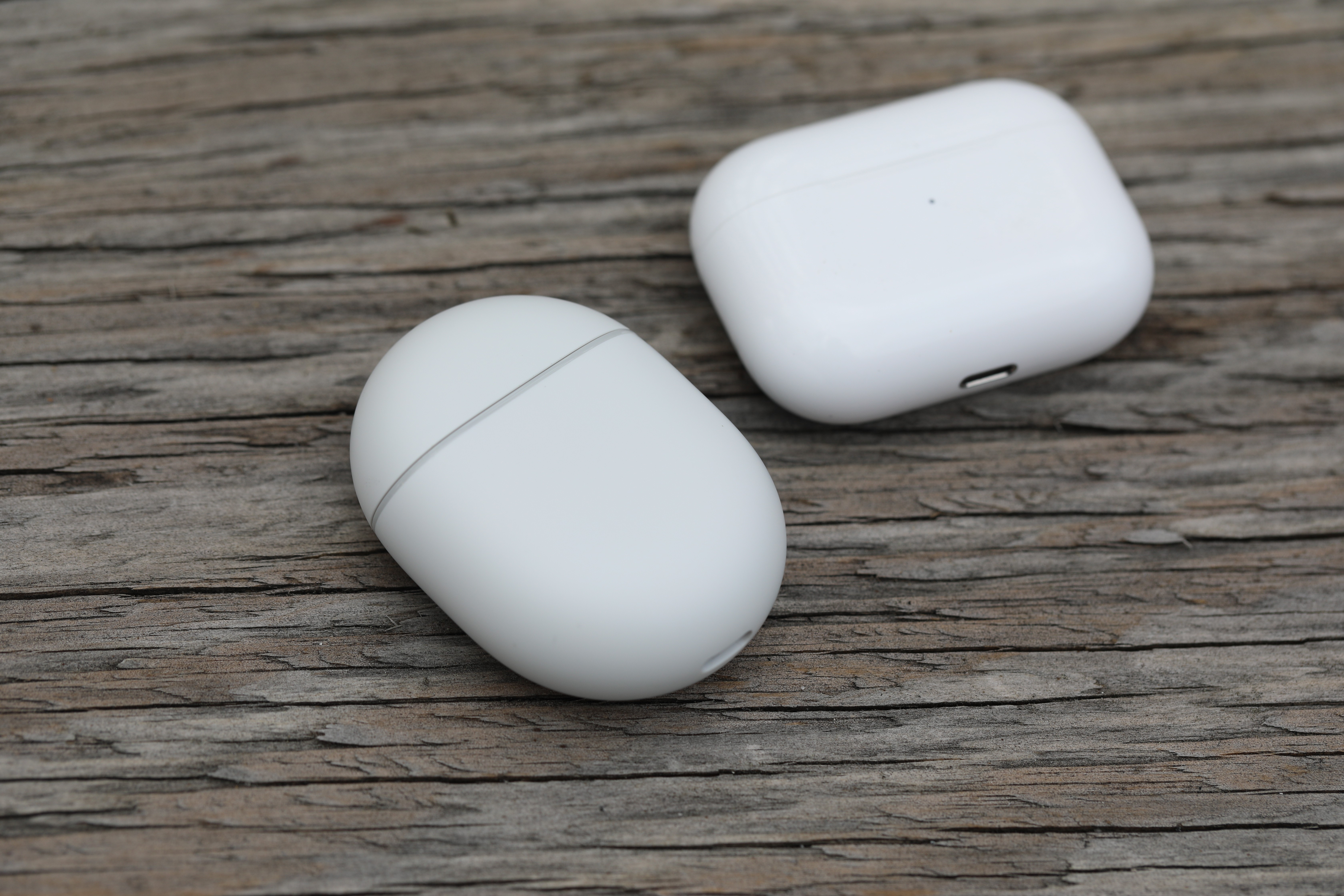 google’s pixel buds a series are an exercise in earbud cost cutting
