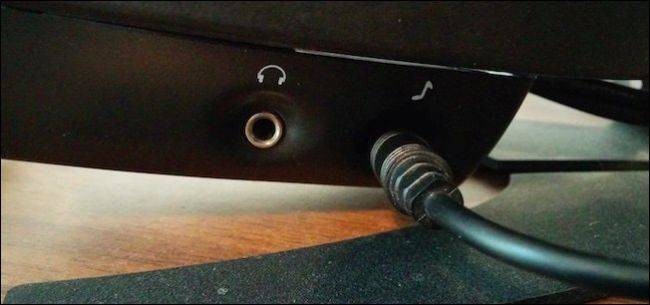 how-to-add-bluetooth-to-any-old-pair-of-speakers-3.jpg
