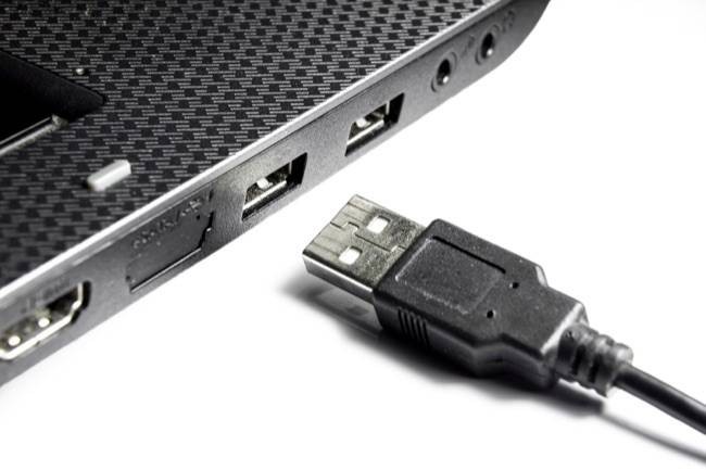 how-to-charge-your-phone-or-tablet-faster-1.jpg