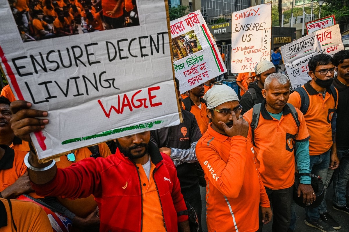 india’s gig workers win legal status, but access to social security remains elusive