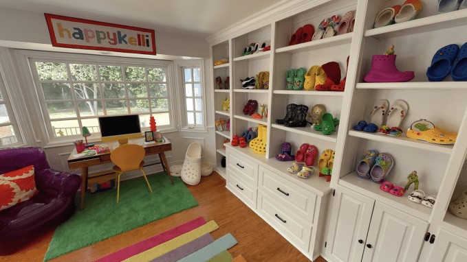 meta launches hyperscape, technology to turn real-world spaces into vr