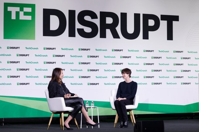 mirror’s founder is back with a new ‘connected screen’ startup: a gaming device called ‘board’