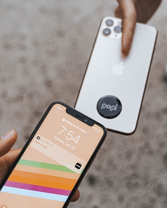 popl tops $2.7m in sales for its technology that replaces business cards