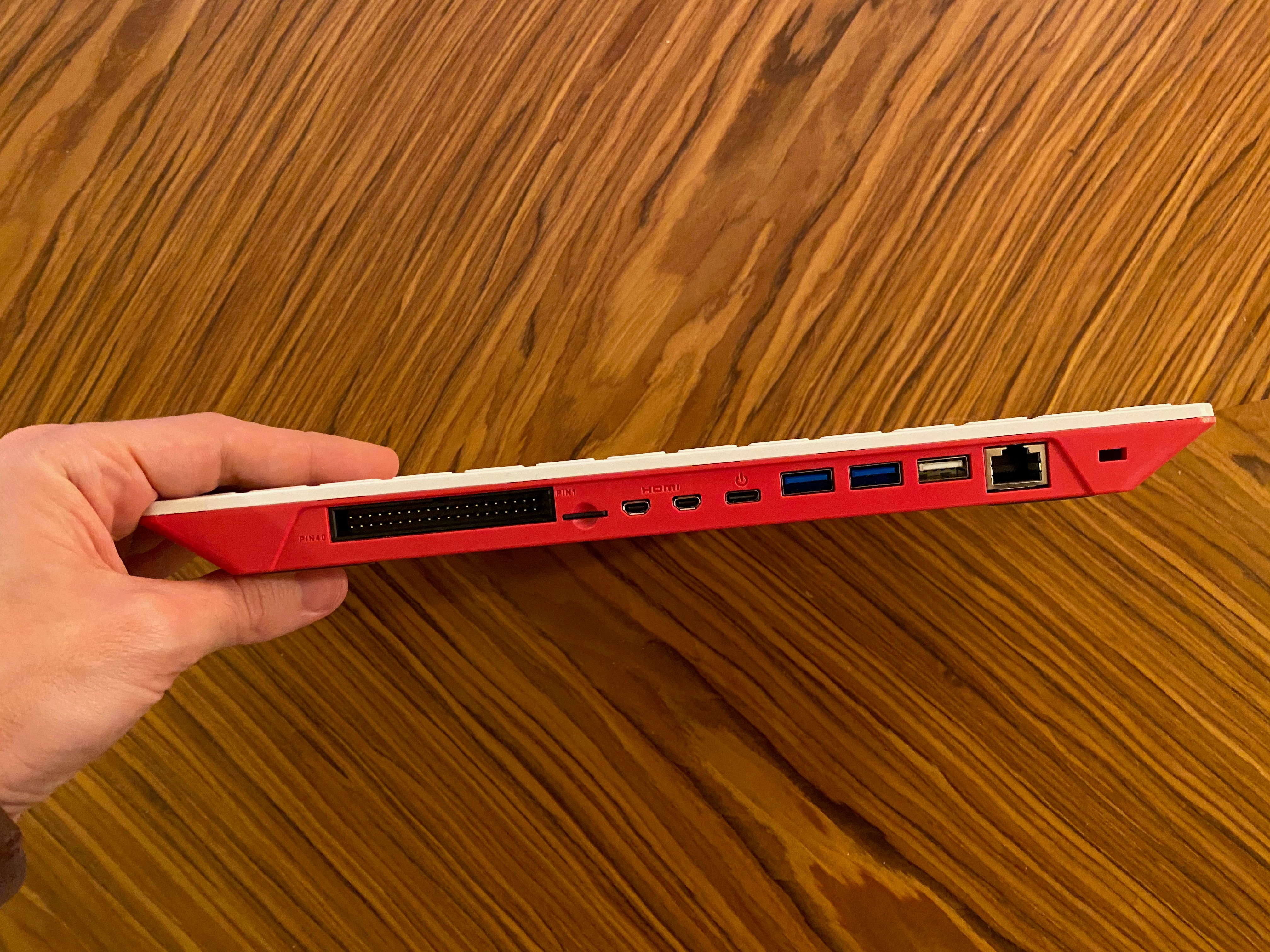 raspberry pi foundation announces the cute little raspberry pi 400