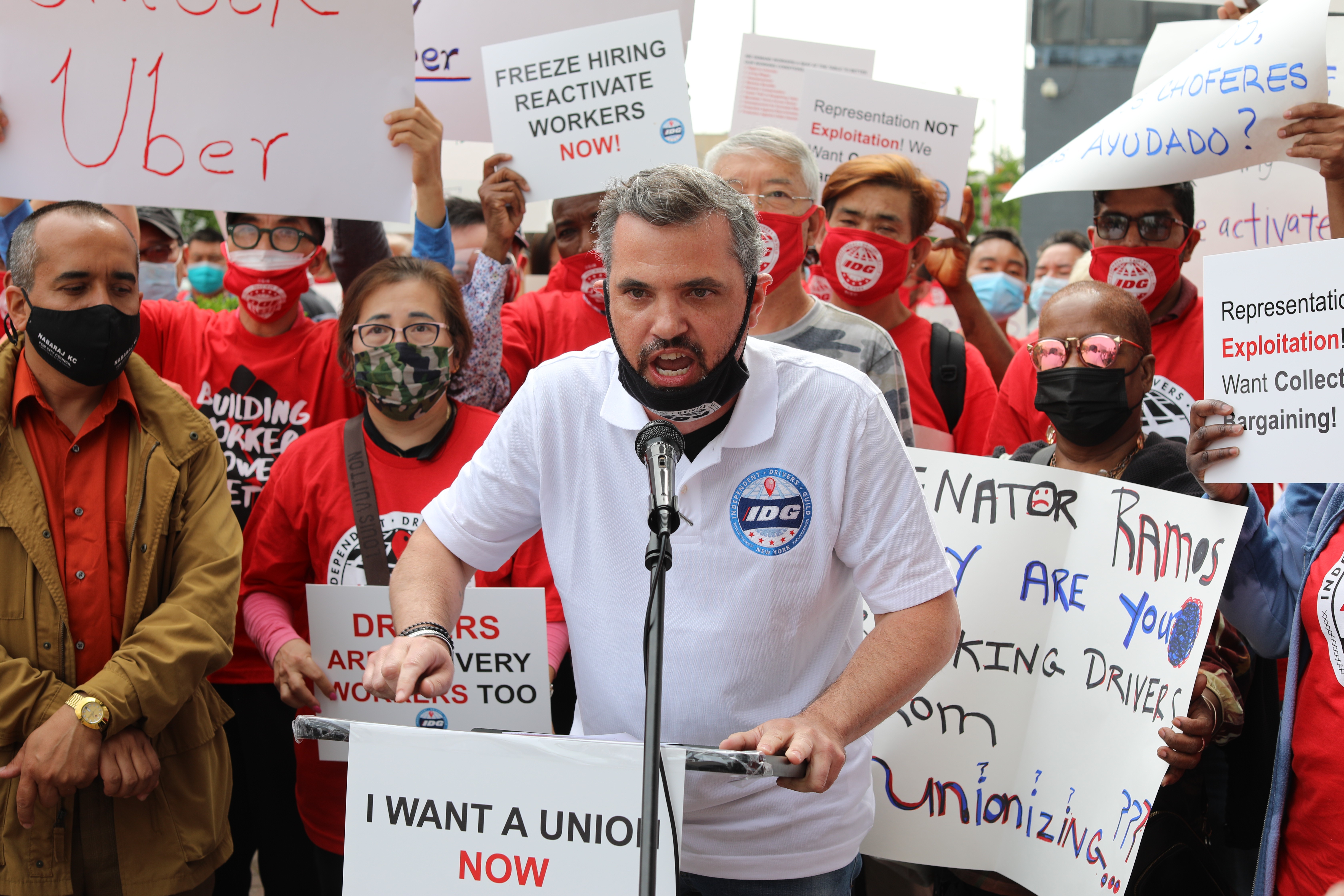 rideshare drivers gather in nyc in hopes of unionizing