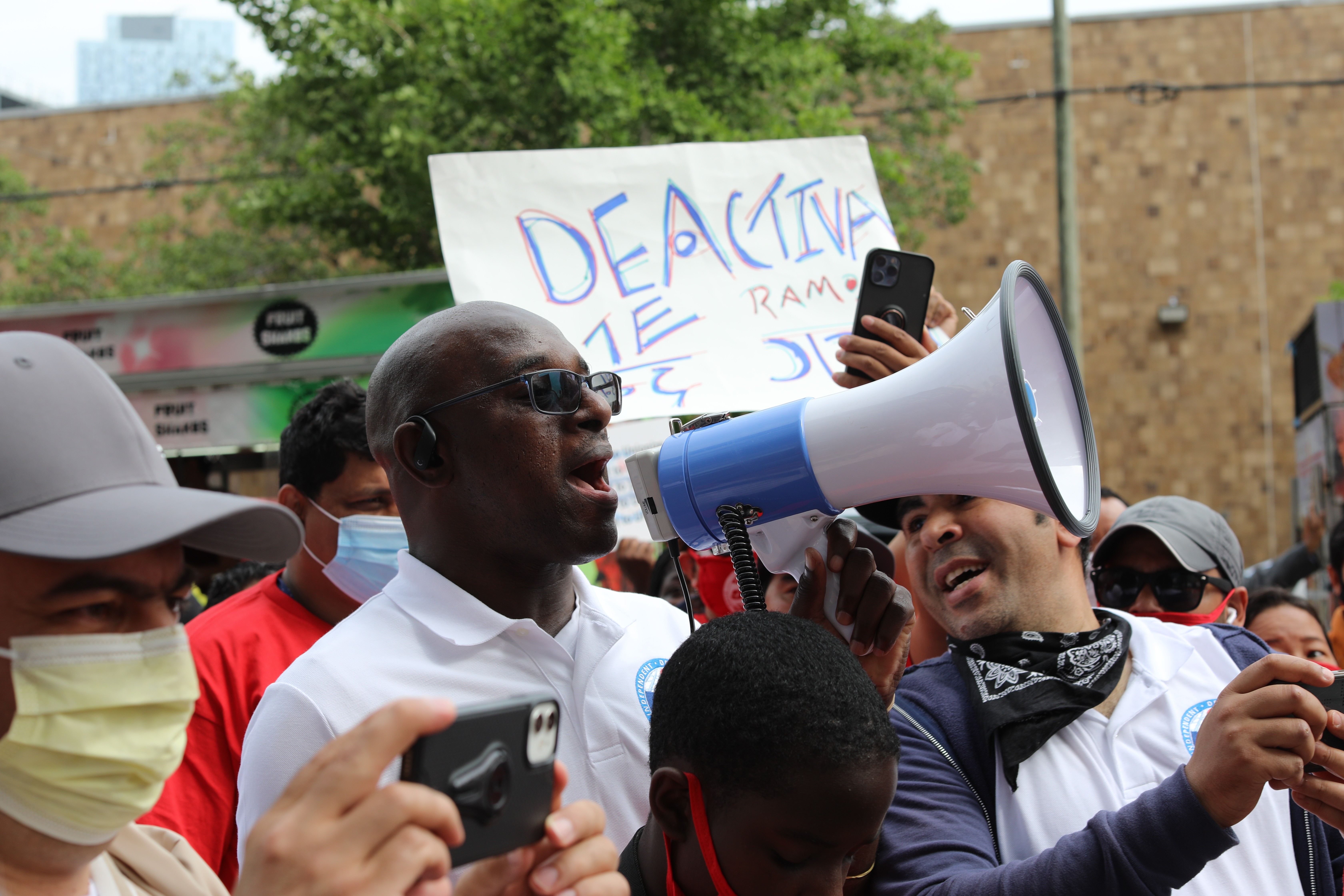 rideshare drivers gather in nyc in hopes of unionizing