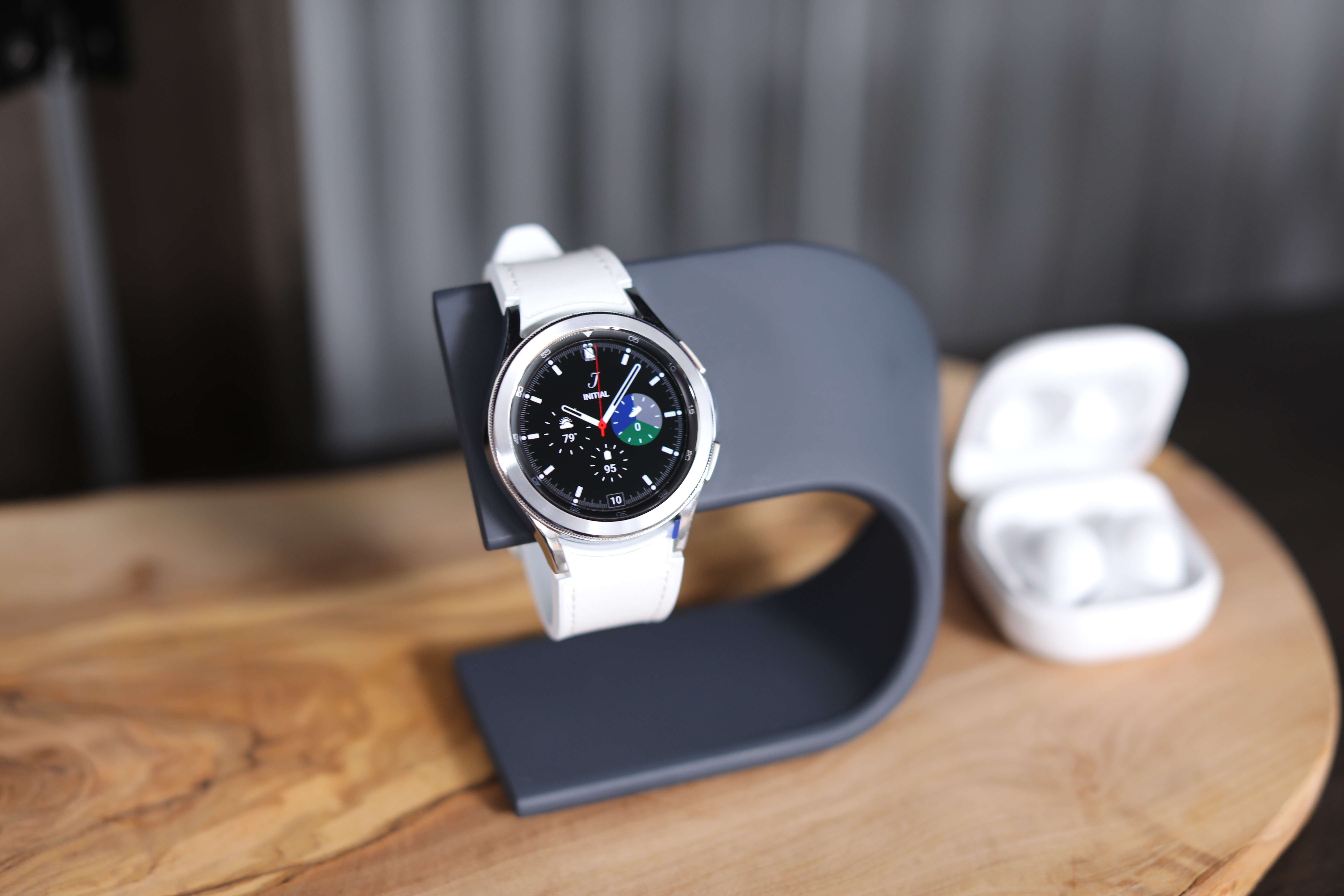 samsung galaxy watch 4 classic: a well-rounded smartwatch