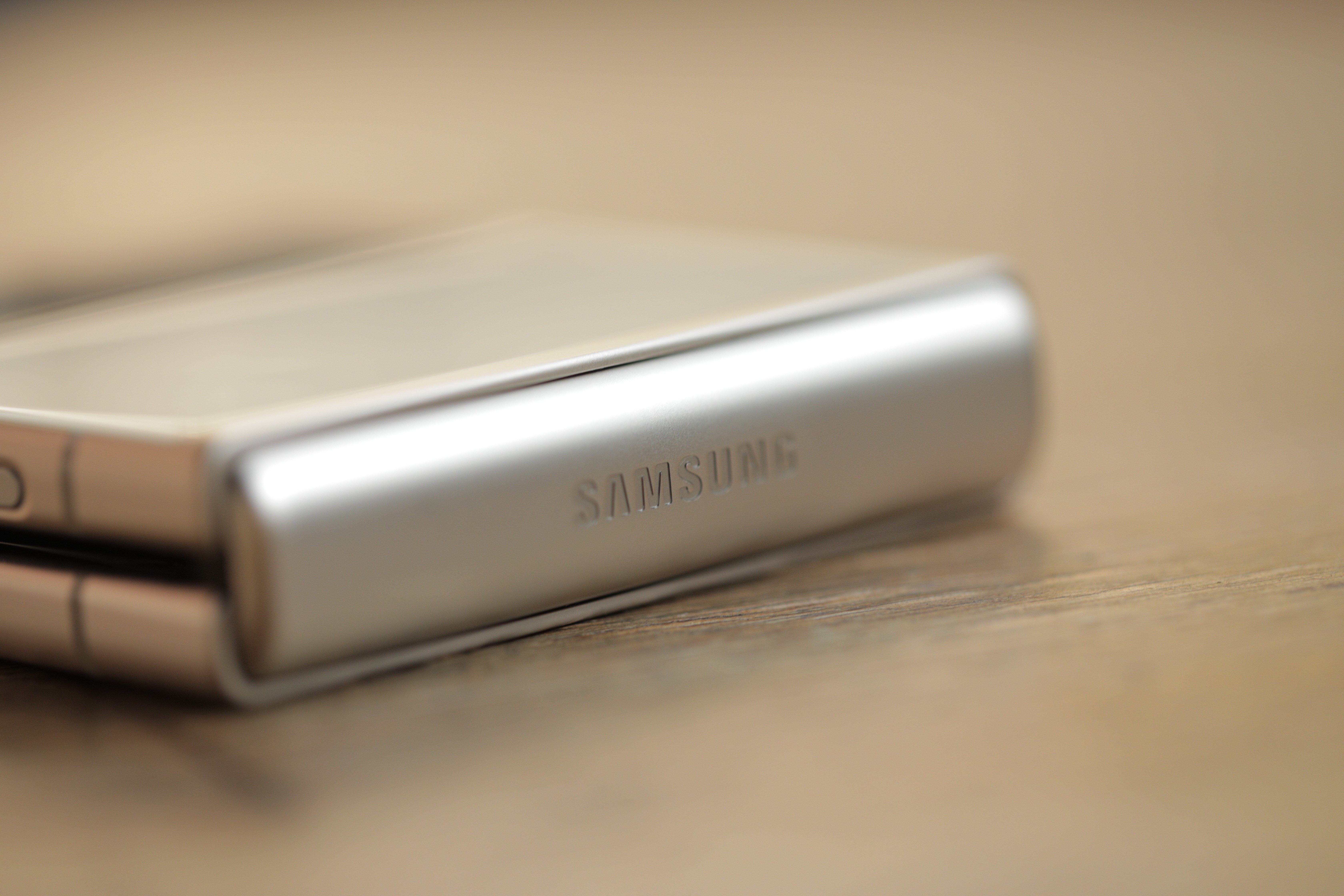 samsung’s galaxy z flip 3 is the foldable to beat
