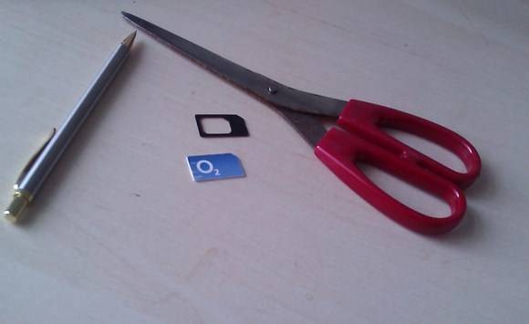secret-making-micro-sim-card-2.jpg