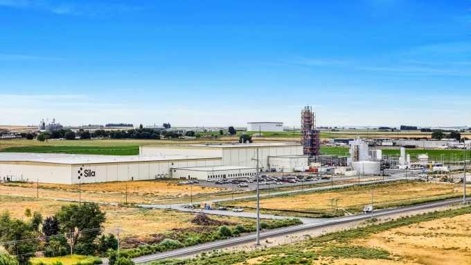 sila opens us factory to make silicon anodes for energy-dense ev batteries