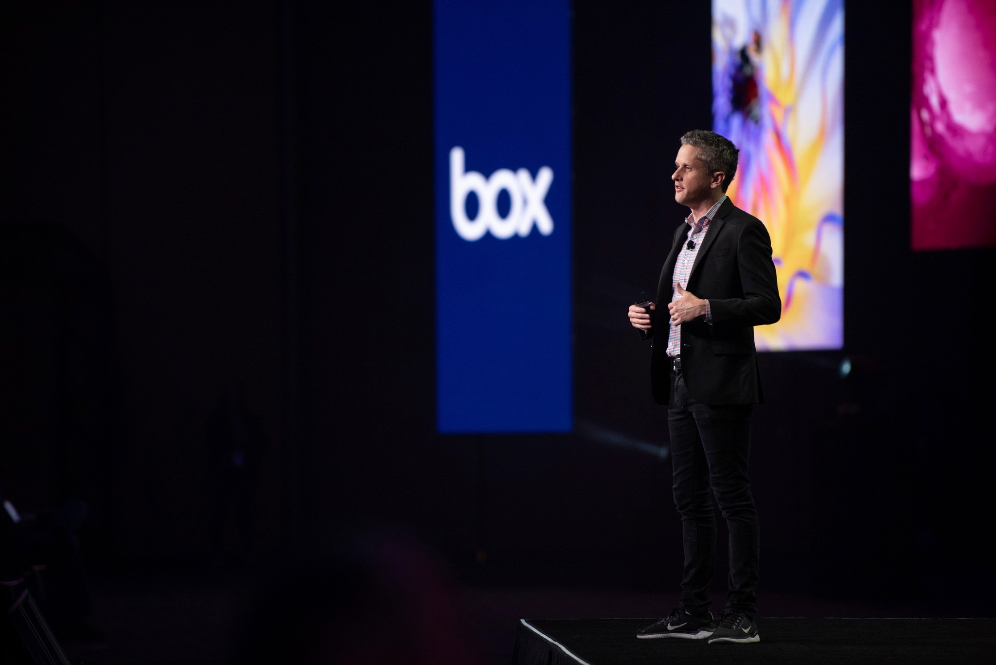 techcrunch+ roundup: vcs rate pitch decks, ipo analysis, techstars’ expansion plans