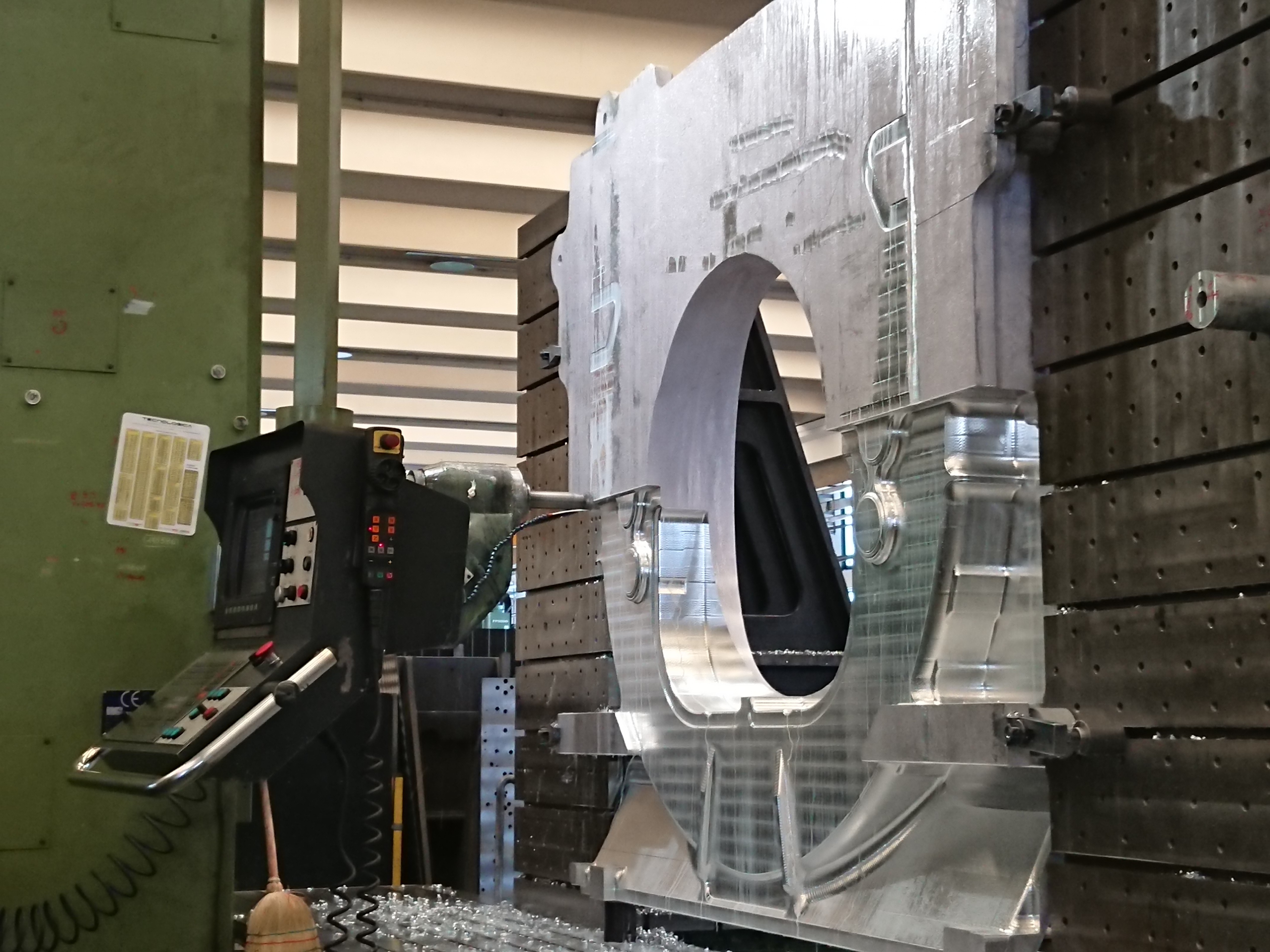 thales alenia space to develop pressurized modules for axiom’s private space station