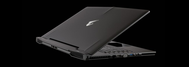 the-aorus-x7-gaming-laptop-has-dual-gpus-is-under-an-inch-thick-2.jpg