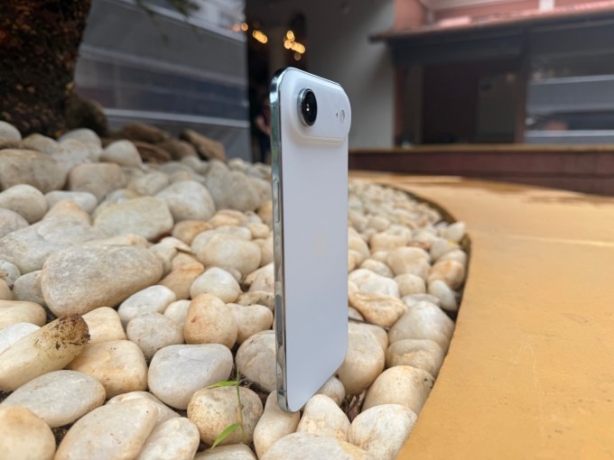 the iphone air is so light, i forgot it was in my pocket