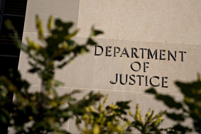tiktok ban: how both sides made their case to the supreme court and what the justices asked