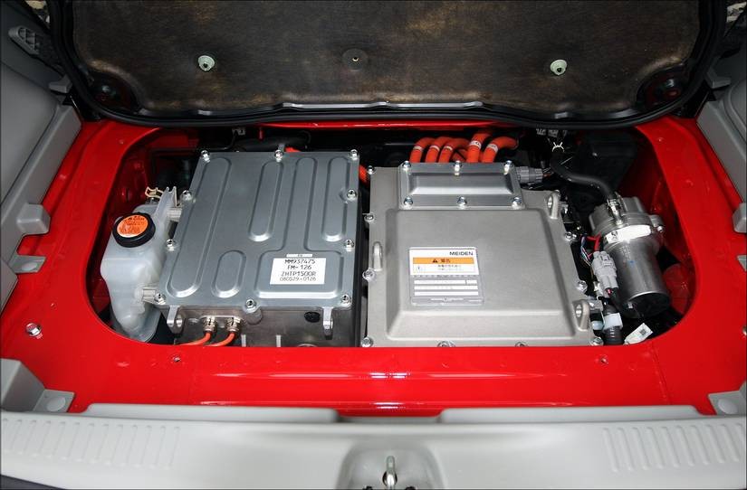what-to-consider-before-buying-an-electric-car-6.jpg