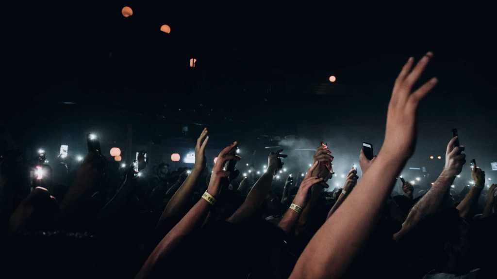 Mixhalo Raises $24M for In-Person Event Sound Service