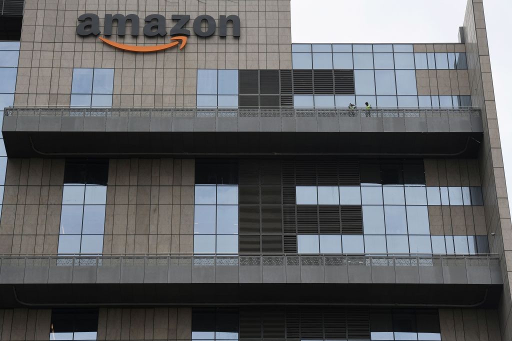 India Supreme Court Backs Amazon in Future-Reliance Deal Dispute