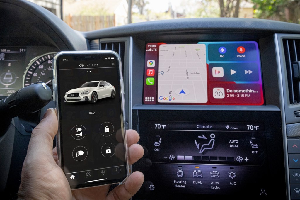Infiniti CarPlay Upgrade: Free for 2020 & 2021 Models