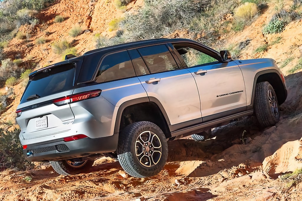 Jeep Grand Cherokee Plug-In Hybrid: Release Date & Details