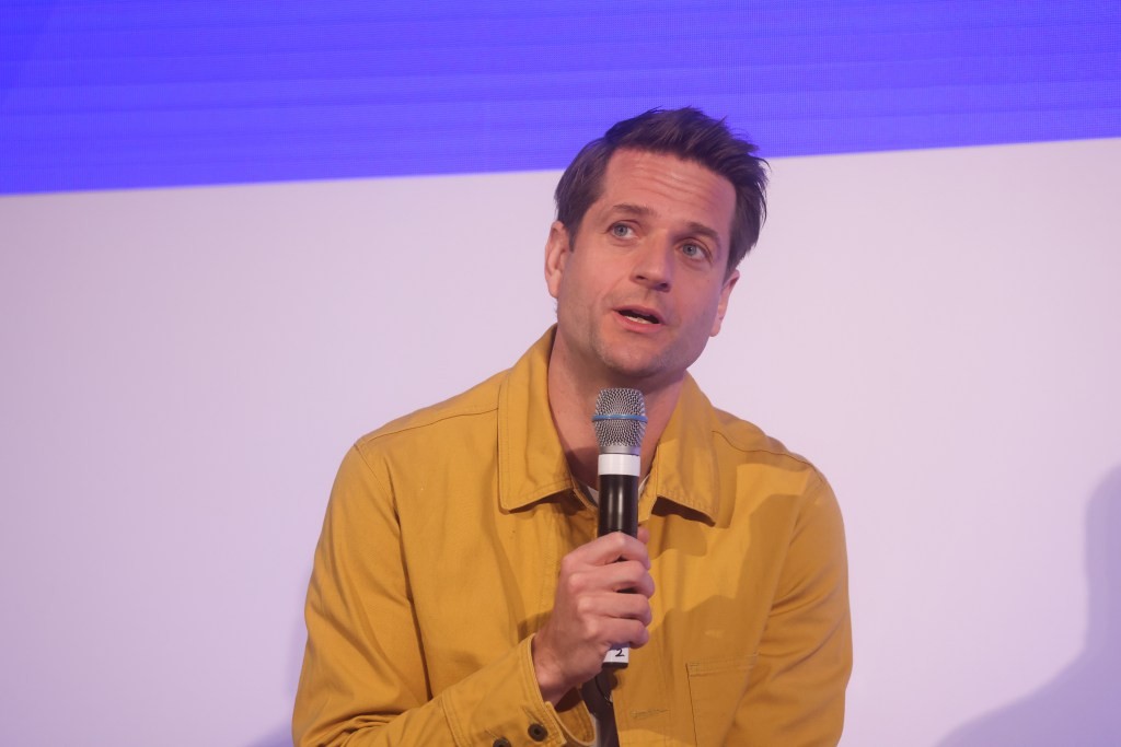 Klarna CEO Credits AI for Hiring Freeze Despite Open Roles