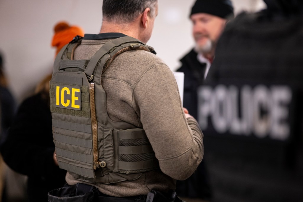 States Sharing Driver Data with ICE: Lawmaker Warnings