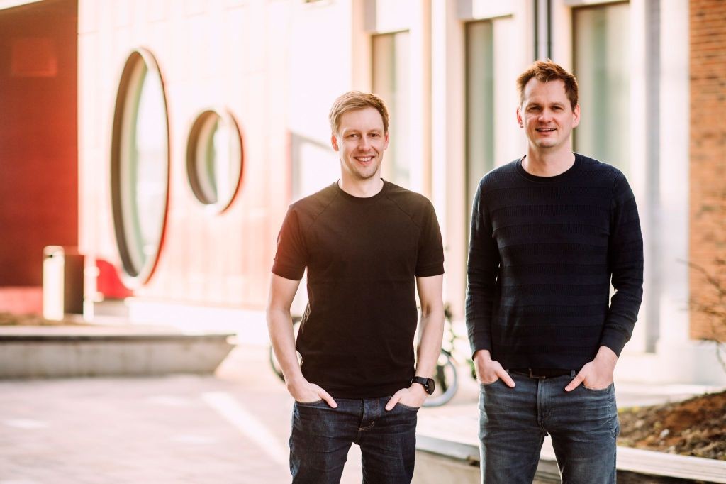 Lightyear: New Stock Trading App by Early Wise Employees