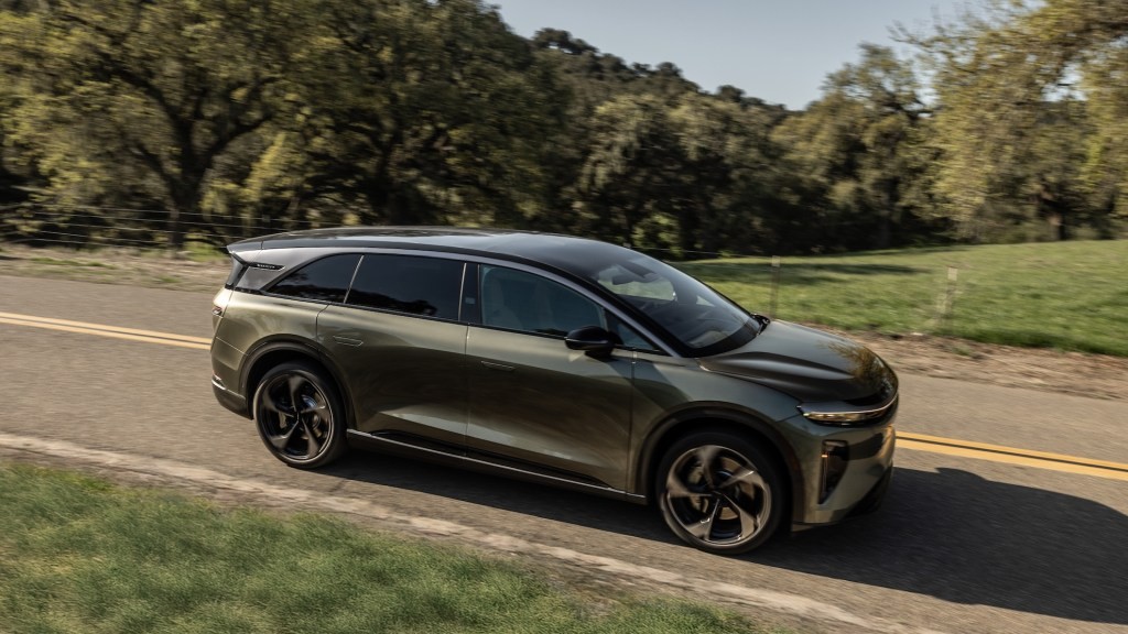 Lucid Gravity SUV Faces Early Production Challenges
