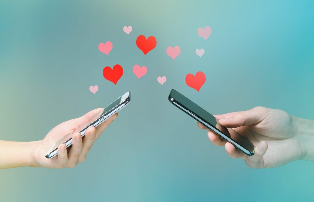 Schmooze: Meme Dating App - Find Your Person