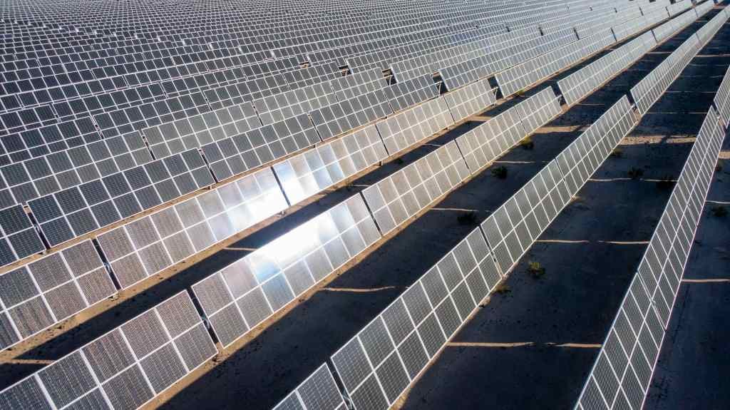 Meta's 1 GW Solar Purchase: A Renewable Energy Milestone