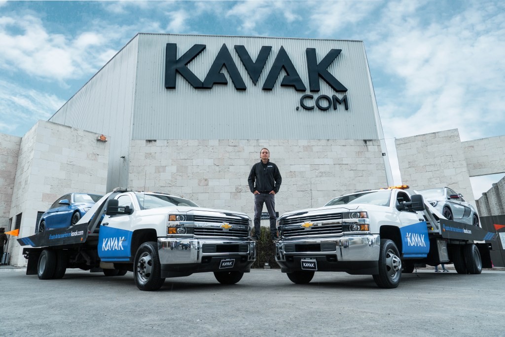Kavak Raises $485M Series D at $4B Valuation - Mexican Unicorn