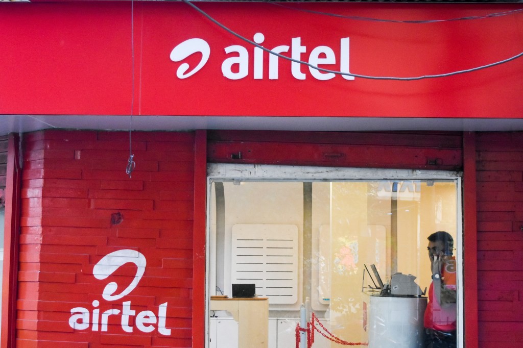 Starlink India Launch: Musk's Service Partners with Airtel